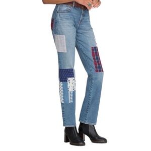 JOHNNY WAS Amelia Patched Boyfriend Jeans Size 31 Nice